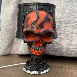 Mini skull plug in USB lamp